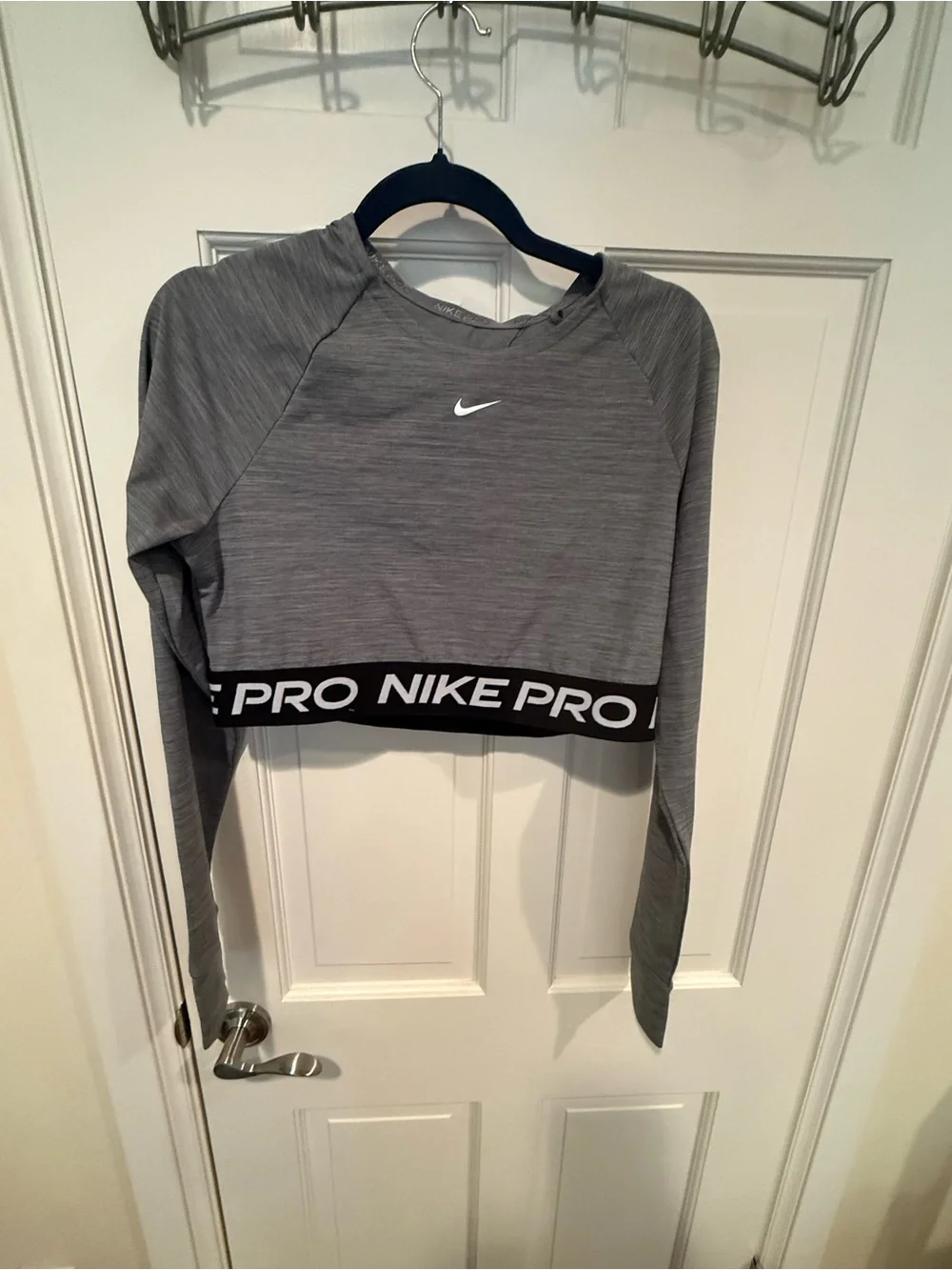Nike Pro Women's Grey Dri-FIT Cropped Long-Sleeve Top XL